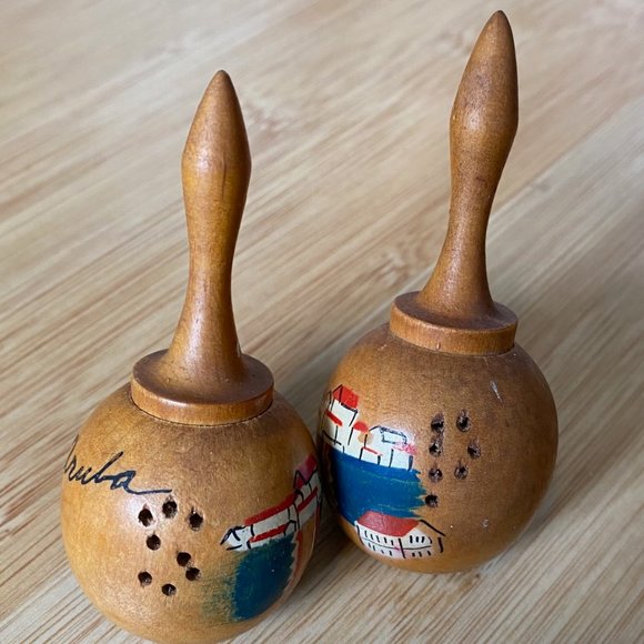 Vintage Wood Salt & Pepper Shakers - Light Posts, Maracas, & Barrels - Picture 8 of 16